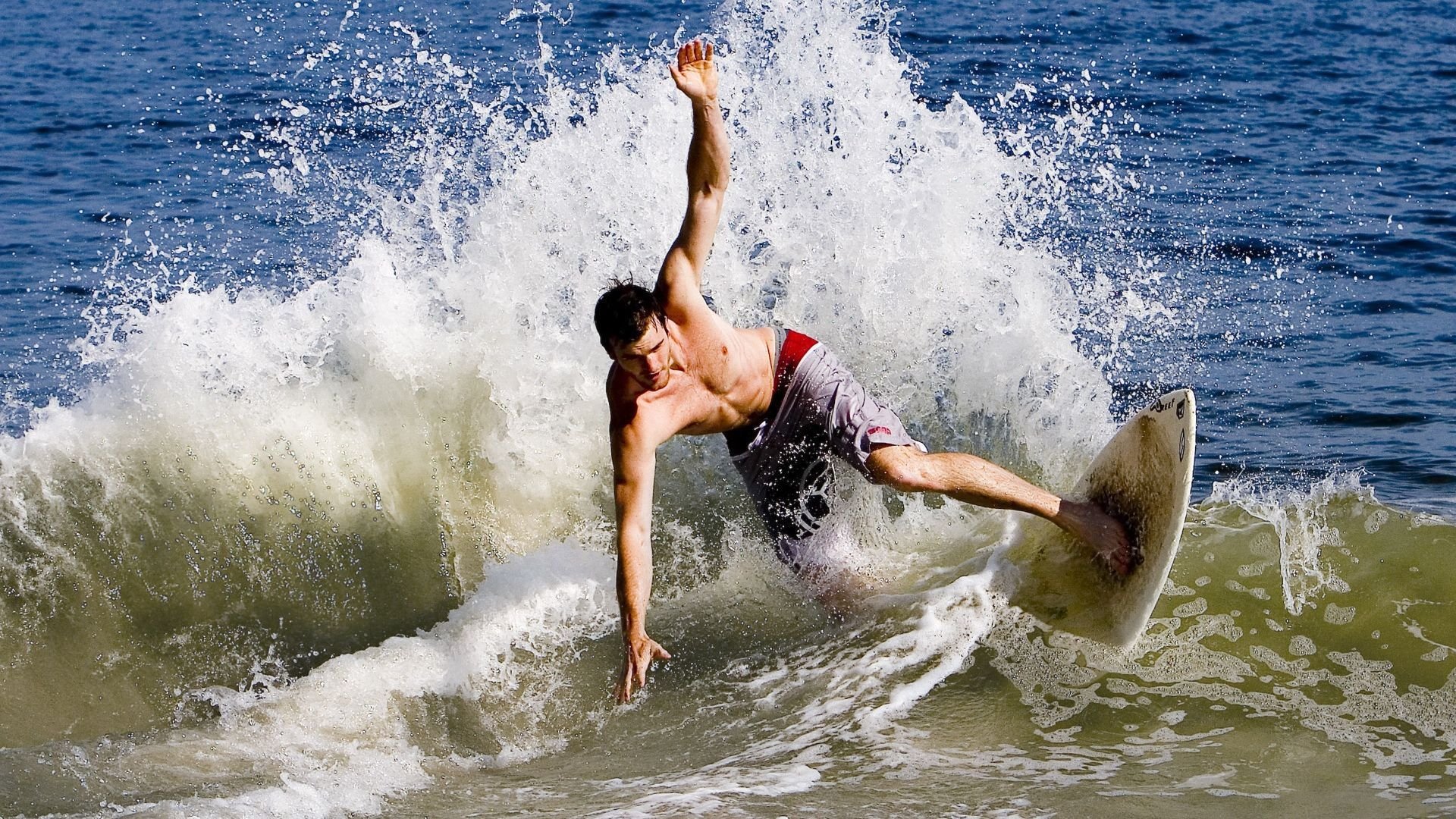 星空体育app-专业设备让乒乓球选手突破技术瓶颈，乒乓球高端操作